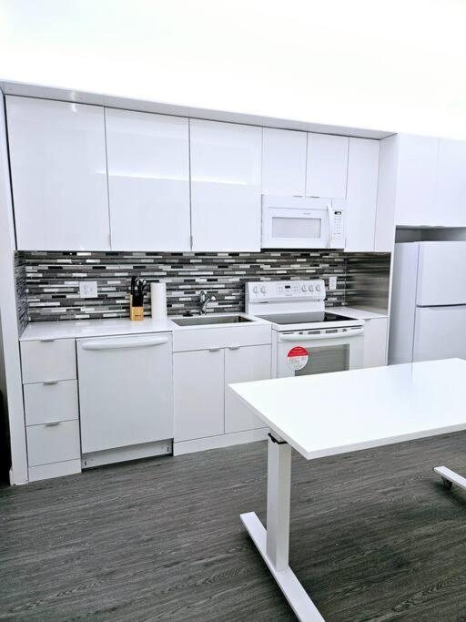 Tremont Smart 11 - A Kcm Property คลีฟแลนด์ ภายนอก รูปภาพ